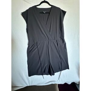🌿 Athleta Black Sleeveless Active Romper - Women’s Size L